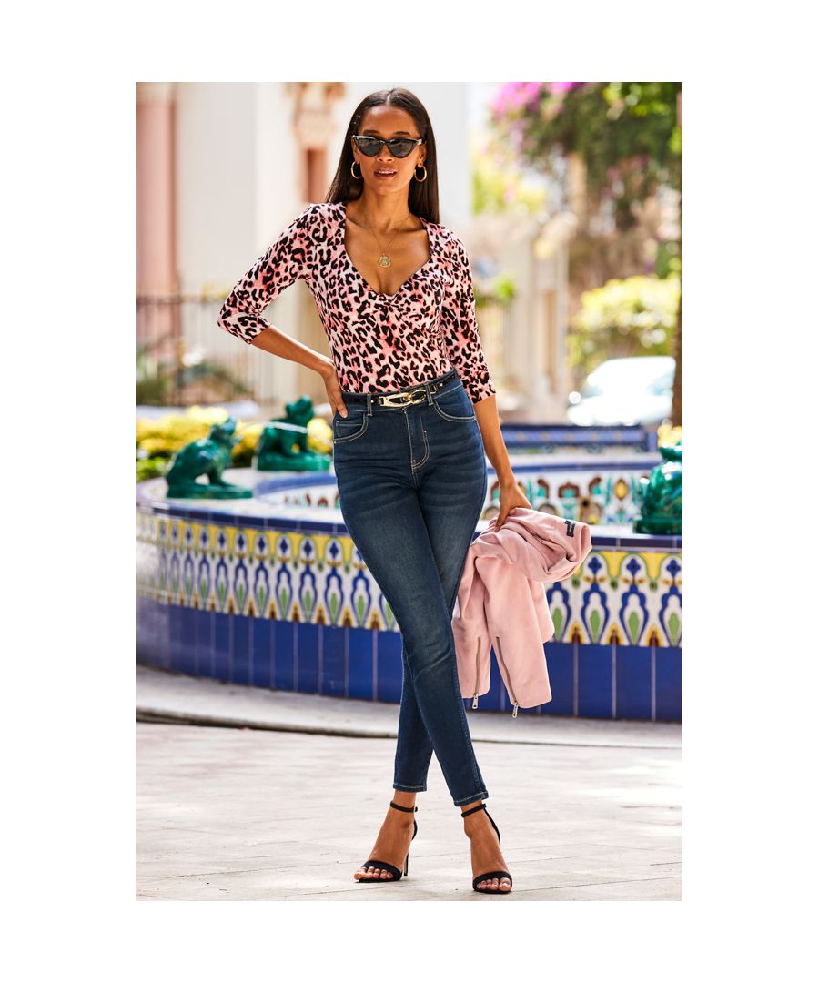 REASONS TO BUY: \n\nEvery wardrobe needs a pair\nSuper-soft stretch denim - you won't want to take them off\nBlue-grey wash for something different\nHigh waist for a flattering fit\nWear them off-duty or out-out\nJust add your favourite top