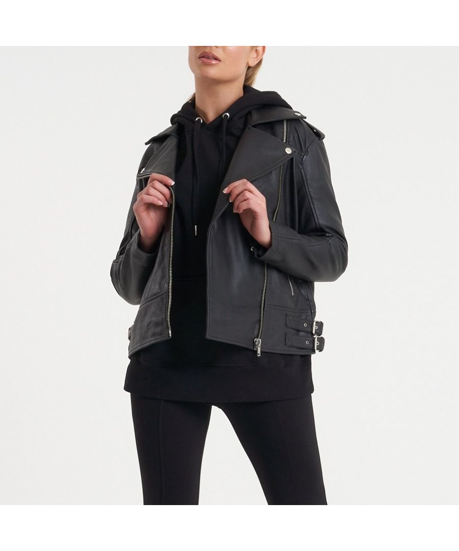 Perfect for layering, this classic leather biker jacket from Barneys Originals is a wardrobe staple. Made from super soft sheep nappa leather, the jacket is black in colour and features subtle buckled detailing at the waist. The fit of this jacket is generous and slightly oversized.