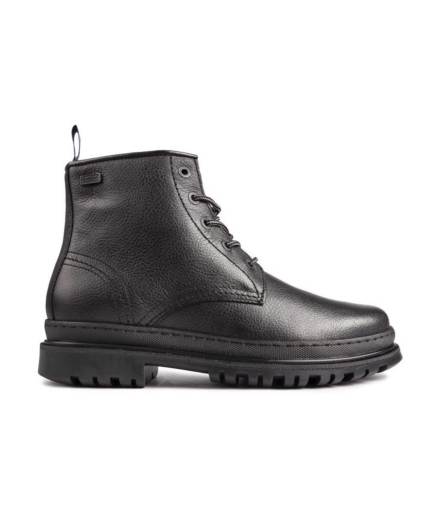 The Barbour International Block Boot Is A Classic, Versatile Chukka With A Premium Leather Upper, Brushed Metal Eyelets And Waxed Laces That Team Perfectly With Their Timeless Design. The Hard Wearing Rubber Soles And Barbour International Branding Adds The Finishing Touch To These Unique Boots.