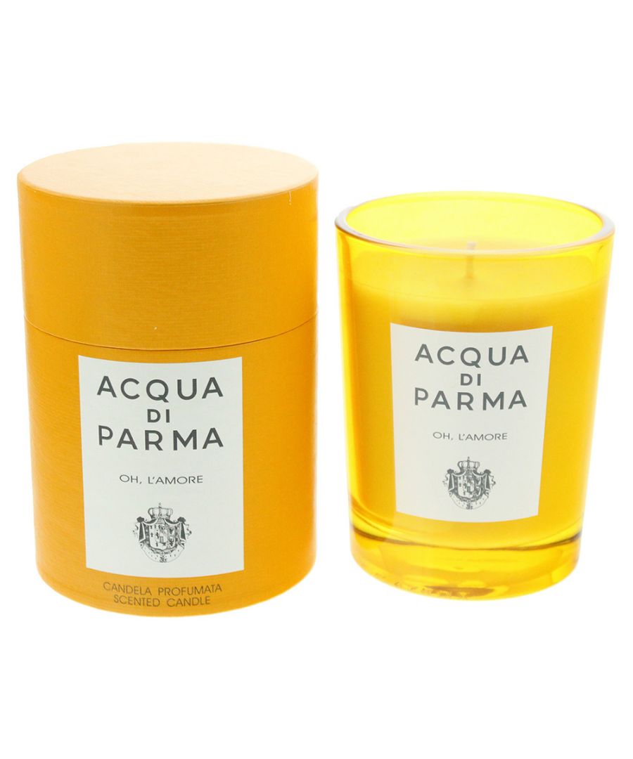 Acqua Di Parma Oh L'amore is a heart warming scent, that contains notes of Black Pepper, Clove, Opoponax, Benzoin and Tonka Bean. It's warming and rich and leaves the home filled with an glorious scent.