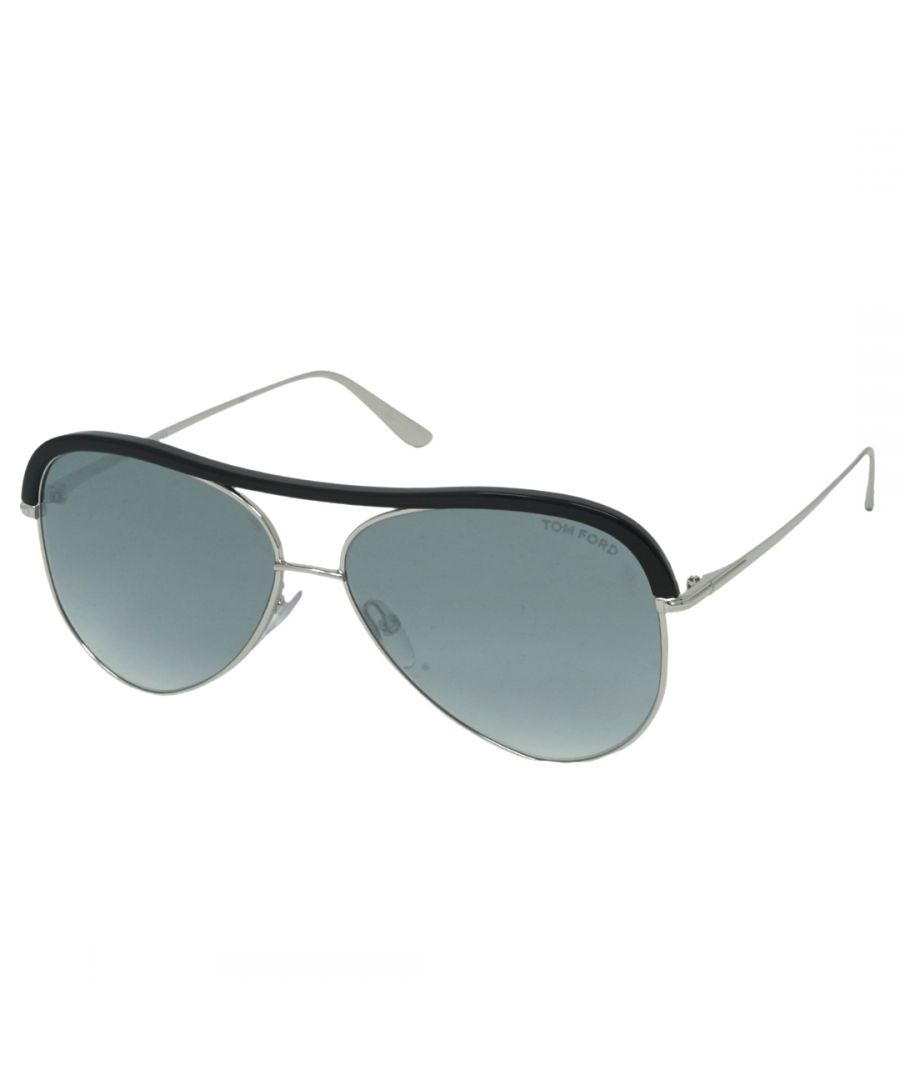 Tom Ford Sabine FT0606 18B zonnebril. Lensbreedte = 60 mm. Breedte neusbrug = 14 mm. Armlengte = 145 mm. Zonnebrillen, zonnebrillenkoker, schoonmaakdoekje en onderhoudsinstructies zijn allemaal inbegrepen. 100% bescherming tegen UVA- en UVB-zonlicht en voldoet aan de Britse norm EN 1836:2005