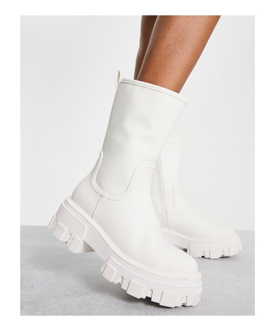 Boots by ASOS DESIGN Love at first scroll Pull tab for easy entry Zip-side fastening Round toe Chunky sole  Sold By: Asos