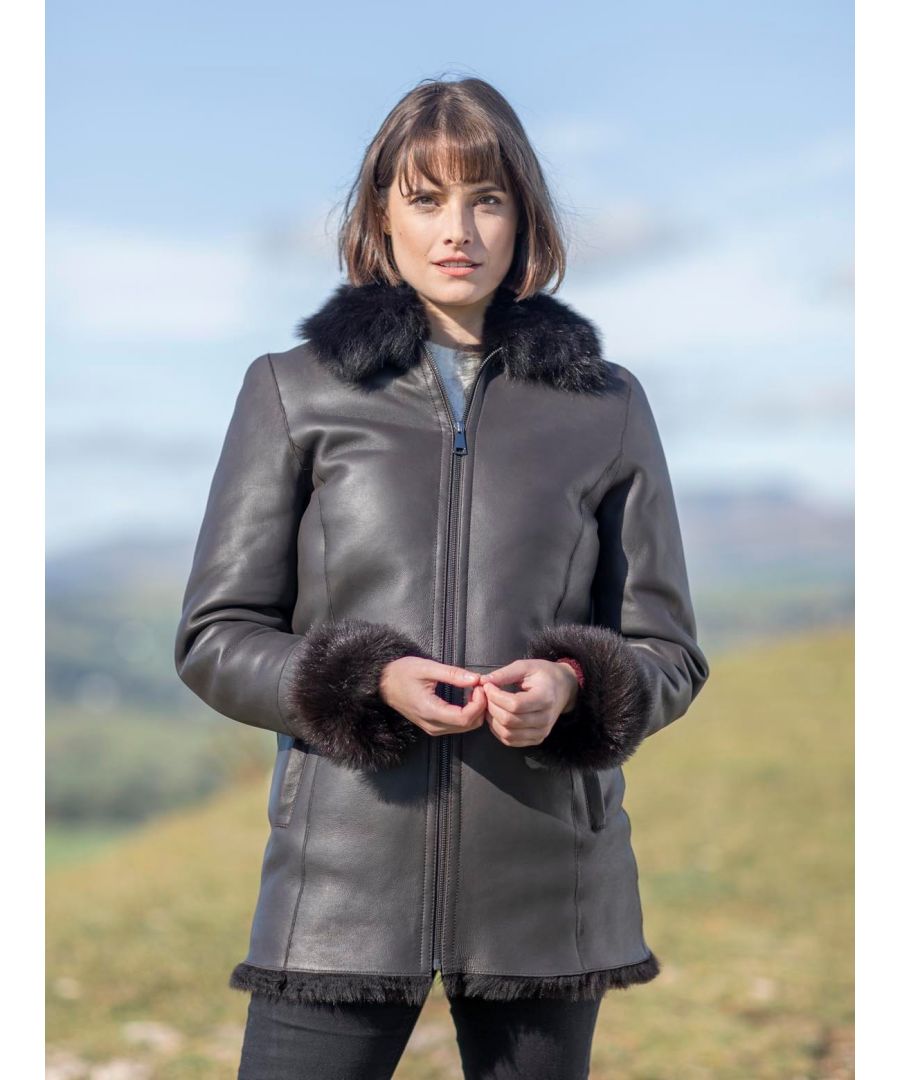 Beautifully crafted in a silky soft nappalan sheepskin with a Toscana inner that will keep you snug and warm even on the coldest of days.  The Coniston sheepskin jacket is a longer length, classic style which will never go out of style.  Featuring a centre front zip fastening, velvety soft wool cuffs and collar and two cosy side slip pockets.