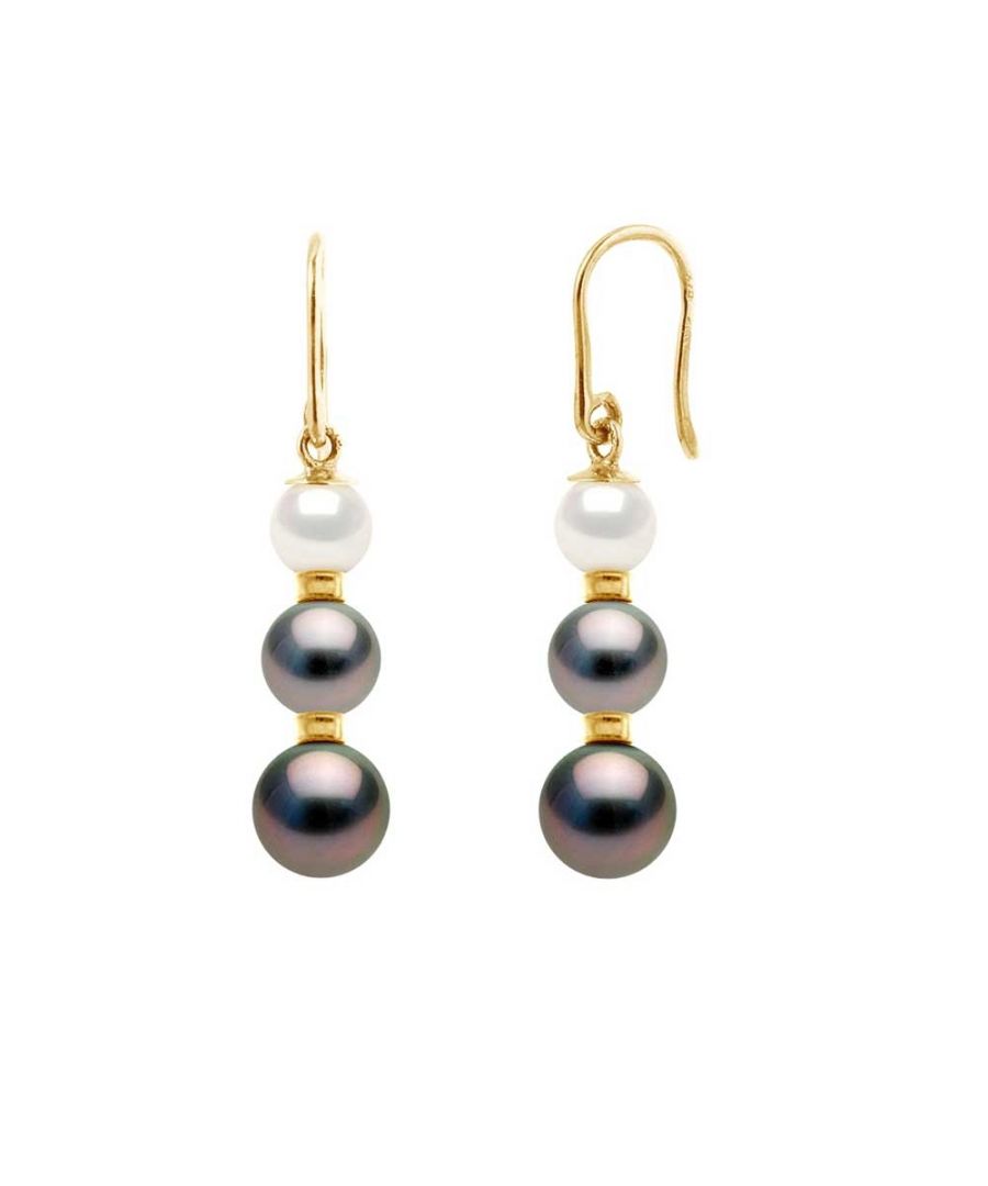 White and Tahitian Pearls Dangling Earrings and yellow gold 750/1000 Made in France Beautiful pair of earrings Tahitian pearls and yellow gold 18 cts. White freshwater pearls Quality AA Black Tahitian Pearls Quality A Pearl diameter 8 mm Shape: Round Luster: Excellent Yellow gold mount 750/1000 Weight of gold: 1.70 gr Hook Clasp