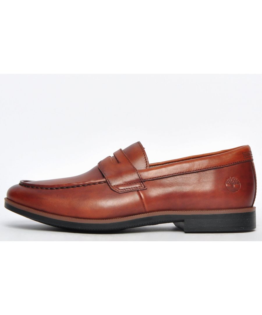 This sleek and stylish Edgeworth loafer has been designed with comfort and style in mind.\n Featuring premium leather with saddle detailing across the upper with an eco-friendly ReBOTL fabric lining and a CovertTech comfort system ensuring hours of comfortable wear. The simple and unfussy Penny Loafer design is a dapper choice for smart casual dress codes to take your look to the next level.\n - Premium leather upper\n - Easy slip on/off wear\n - ReBOTL fabric lining\n - CovertTech comfort system\n - Durable Gripstick rubber sole\n - Timberland branding