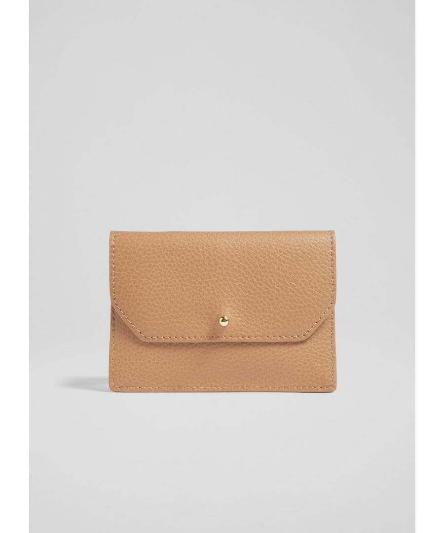 Looking for something to stow your cards away in? Meet our Ava card case. Crafted from smooth tan leather it's a small, flat, envelope-style purse with a stud fastening. Matching to other pieces in our collection it's the perfect addition to your own accessories collection.