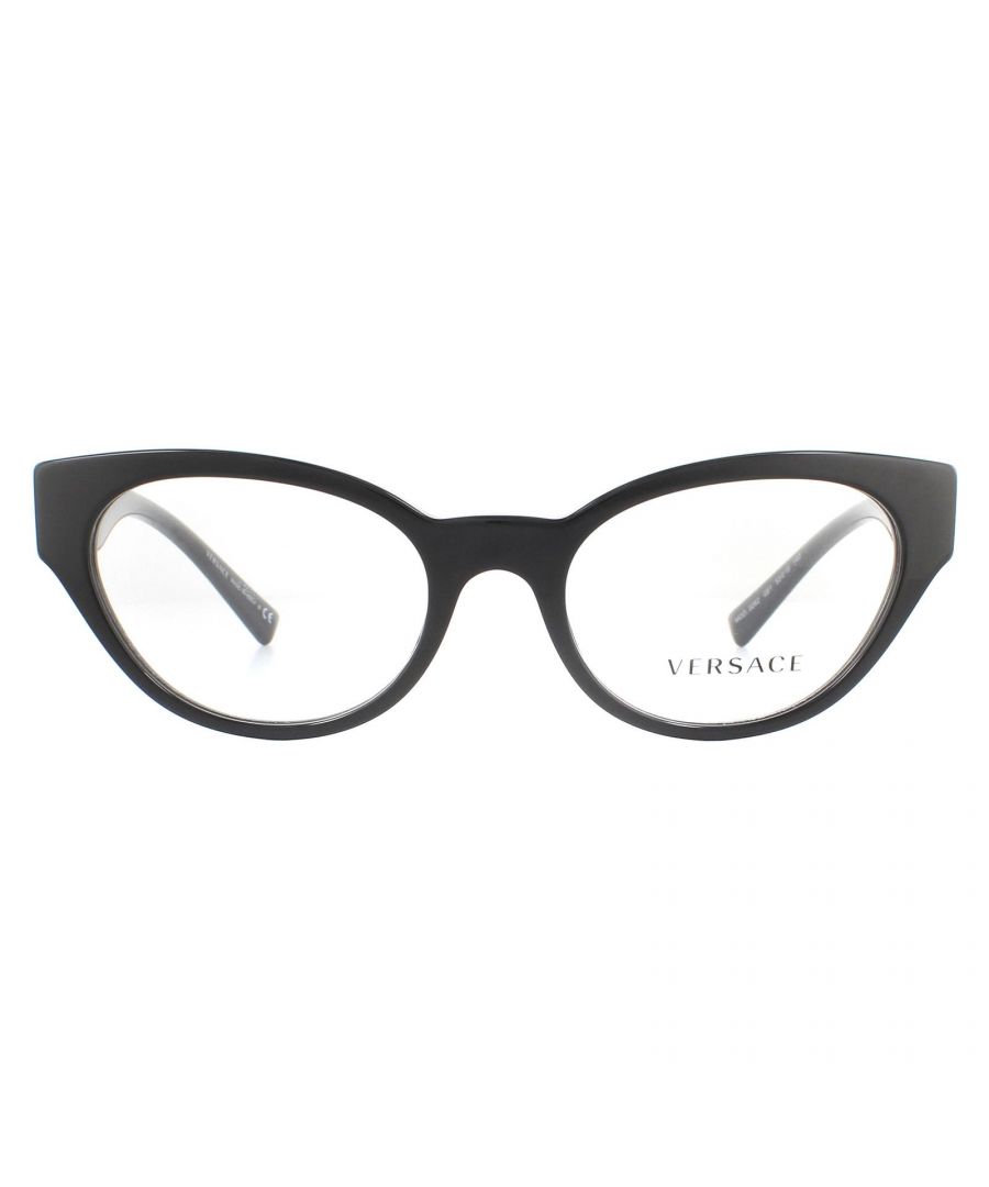 Versace bril VE3282 GB1 zwart zijn een rechthoekig gevormd frame gemaakt van een lichtgewicht acetaat. De V is ingebed op de tempels met het Versace -logo met de tempeltips voor merkherkenning.