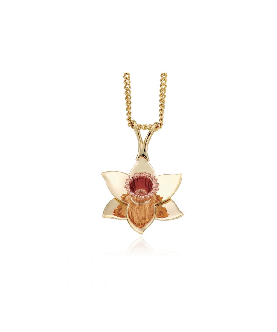 One of Clogaus signature pieces, the beautiful Daffodil pendant feature a 9ct rose gold trumpet which is reflected by the flowers lustrous 9ct yellow gold petals.Hanging freely from a 46cm (18in) yellow gold curb chain, this lovely pendant will compliment any occasion or outfit. Containing rare Welsh gold, the yellow and rose gold Daffodil pendant is a truly unique piece of jewellery.