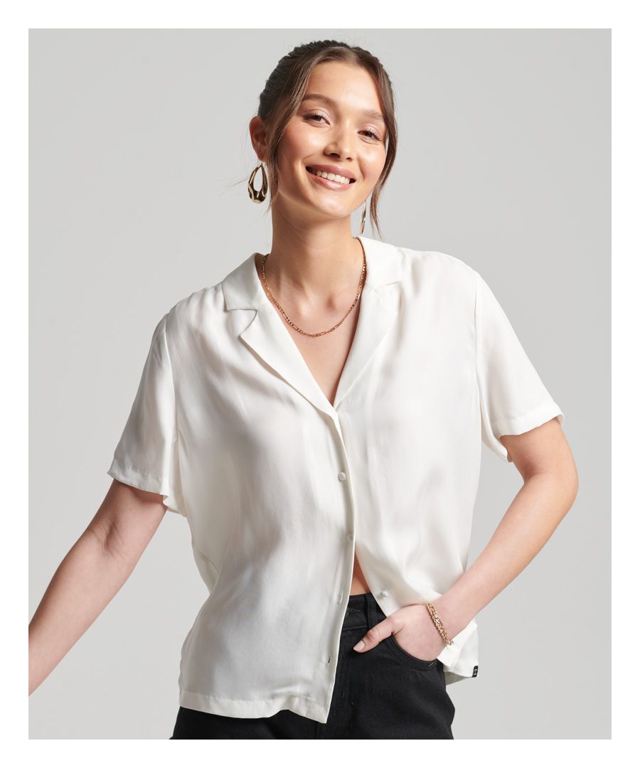 Dress up or keep it casual with our Short Sleeve Cupro Shirt. With a minimalist design, it can elevate any outfit to create an effortlessly chic look.Short sleevesCollar with step lapelButton fasteningClassic Superdry logo tabOur Cupro has a soft handle designed to have a silky vintage touch.