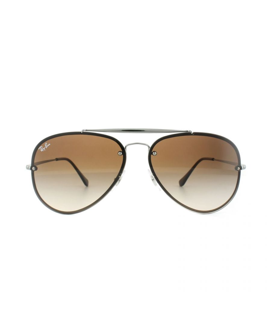 Ray-Ban Sunglasses Blaze Aviator RB3584N 004/13 Gunmetal Brown Gradient 58mm are an uber-cool new take on the aviator style taken from the Ray-Ban Blaze collection featuring flat lenses over the frame and fun double bridge design. Bright mirror lenses and also now gradient lenses give an unmistakeably stunning finish.