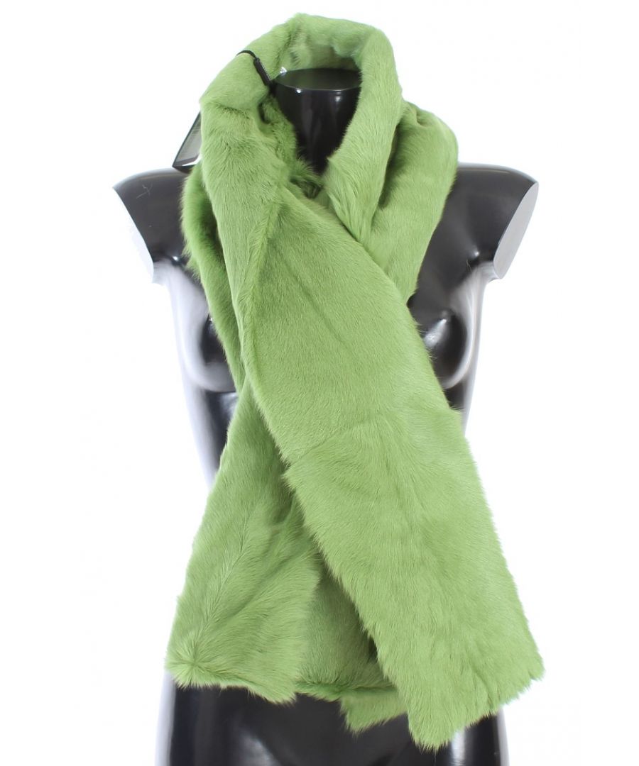 Dolce & ; Gabbana Gorgeous brand new with tags, 100% Authentic Dolce & ; Gabbana Green goat fur shoulder wrap scarf Gender : Women Color : Green Material : 100% Goat skin fur Logo details Made in Italy Very exclusive and rare item !   ; Measurement : 148cm x 30cm