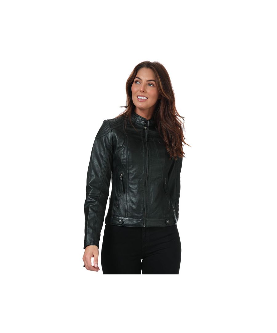 Womens Elle Annette Leather Jacket in black.- Collar with buckle.- Long sleeves with zipped cuffs.- Leather zip pulls.- Front zipped pockets.- Fully lined.- Lining: 100% Polyester.- Ref: ANNETTE