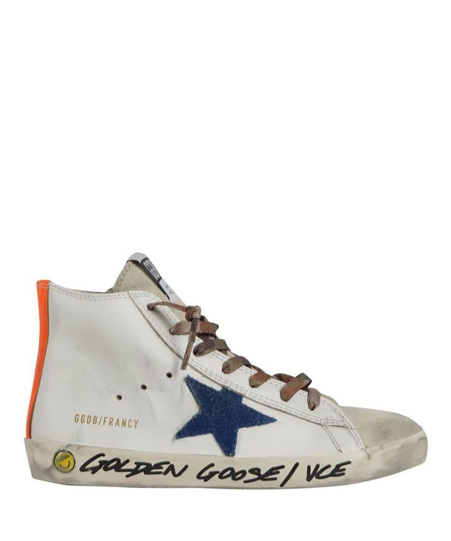 These Golden Goose Unisex 'Francy' high sneakers in white leather consist of star patch on the sides, logo print on the side, logo on the sole, worn effect, round toe, lace-up closure on the front, side zip closure, logo patch on the tongue and flat rubber sole.