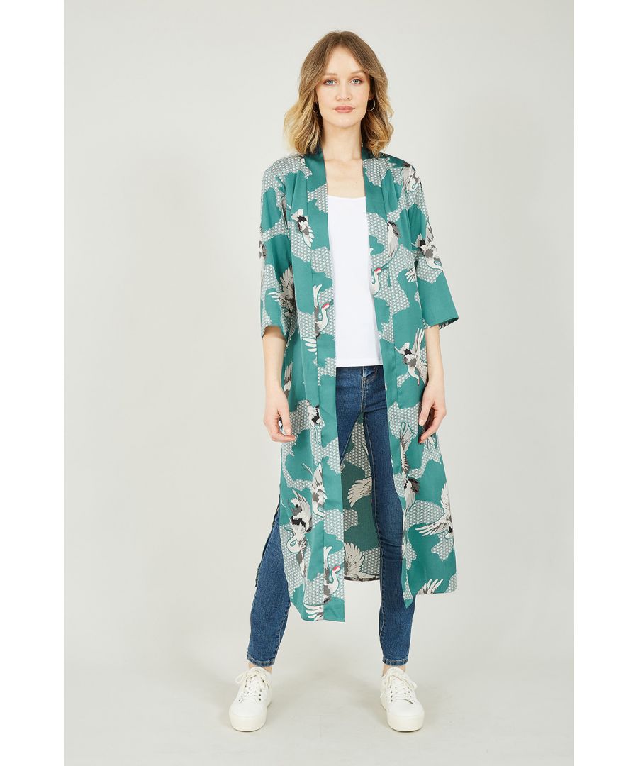 Layer-up all season in our floral print kimono, made with lightweight fabric for a super-soft feel. This stunning red floral print kimono is perfect to wear this season, wear it over our white vest top and a pair of jeans- want to elevate your look? Match your kimono with statement jewellery and your favourite red lip!