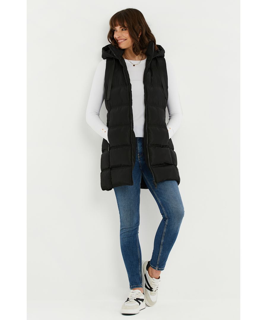 This short quilted padded gilet from Threadbare will add a sporty vibe to your look. The gilet features a pillow collar and hood with drawcords, a two-way zip fastening, and two-zip fastening front pockets. Layer over your leisurewear, or team up with jeans and a tee for a casual look. Other colours and styles are also available.
