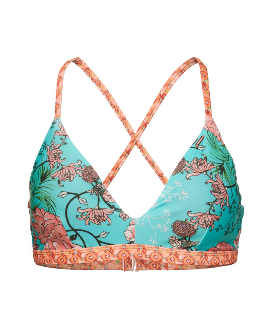 Make a splash in style with our Vintage Surf Triangle Bikini Top. Inspired by those retro California vibes, you can feel confident as you take a dive. Adjustable straps ensure that you can wear this bikini top in the most comfortable way for you.Adjustable straps that can be worn in two waysAdjustable hook fasteningRemovable padding in the cupsMetal Superdry tabPlease note due to hygiene reasons, we are unable to offer an exchange or refund on swimwear, unless they are sealed in their original packaging. This does not affect your statutory rights.By 2050, there will be more plastic in the ocean than fish.Help save plastic from polluting the earth. Wear this instead.This new swimwear fabric is made from 80% recycled post-consumer waste.#GrowFutureThinkingDelicate pink peonies against aqua, with orange floral side panels