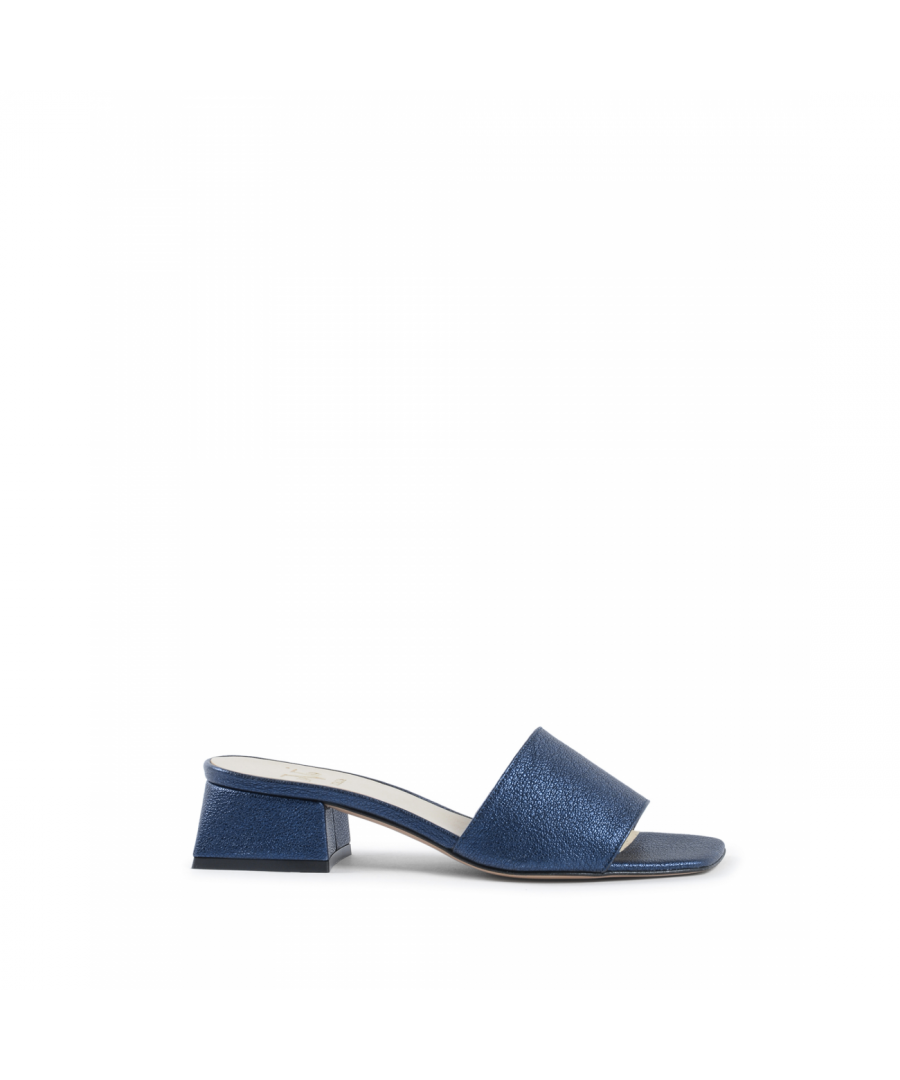 By: 19V69 Italia- Details: NEPER BOTTOLATO OCEANO- Color: Navy Blue - Composition: 100% LEATHER - Sole: 100% SYNTHETIC LEATHER - Heel: 4 cm - Made: ITALY - Season: All Season