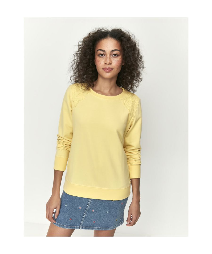 Just landed, this sweatshirt from Khost Clothing features broderie trim detailing, long sleeves and a crew neckline. Pair with a denim skirt for an on-trend  spring/summer look!