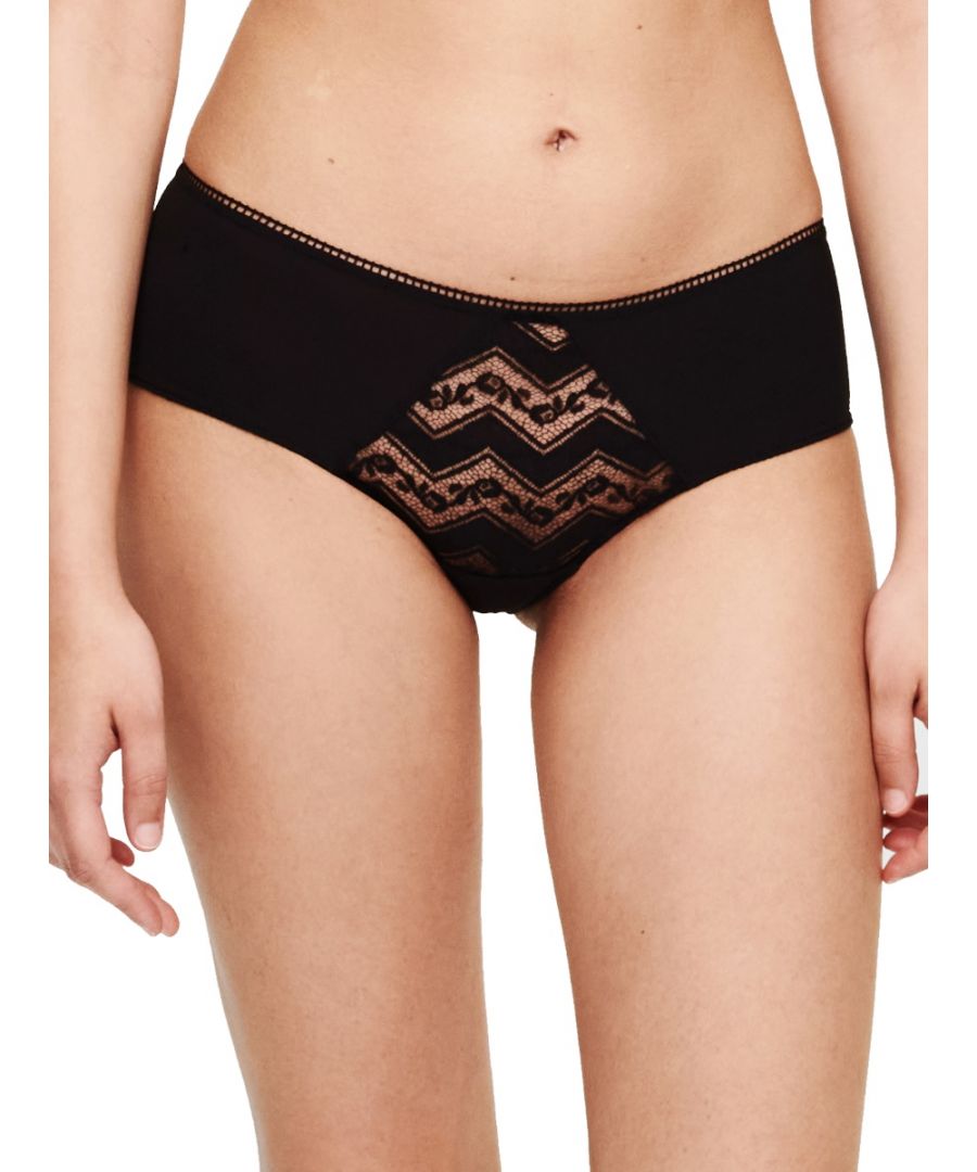 Chantal Thomass Nocturne Shorty Brief. With all over lace, U-wire decoration and elastic waist.  The product is recommended as hand-wash only.