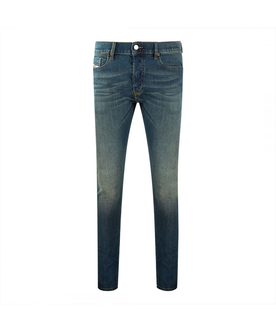 Diesel Tepphar-X 083AA jeans. Diesel blauwe jeans. Diesel-merkafbeelding. 98% katoen, 2% elastaan stretchdenim. Taps toelopende pijpen. Productcode - Tepphar-X 083AA