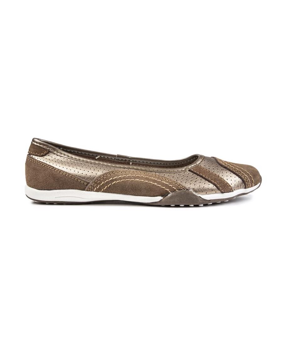 The Kate Slip-on From Soelsister Is Your Everyday Flat Pump With A Subtle Sporty Edge.the Breathable Leather Upper And Lightweight, Flexible Sole Makes This Feminine Shoe Perfect For Many Occasions, Comfortable Wear And Versatile Looks. These Metallic Ballerinas Are Designed To Provide Low-key Styling With A Timeless Finish And Sculpted Silhouette.