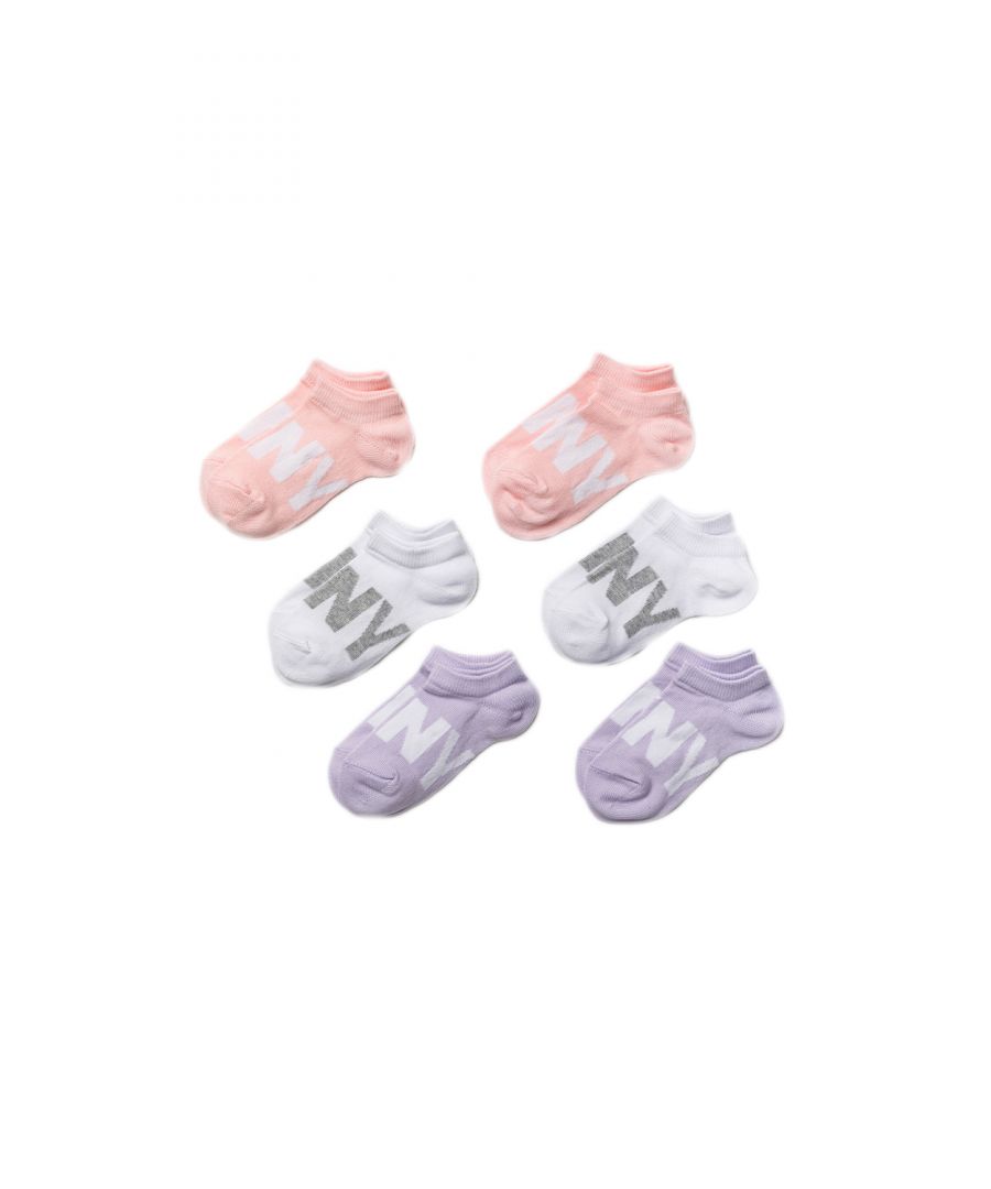 This six-pack of ankle socks feature an elasticated band at the ankle for a stretchy fit and feature the iconic DKNY logo. The socks are cotton rich, to ensure a comfortable feel all day.