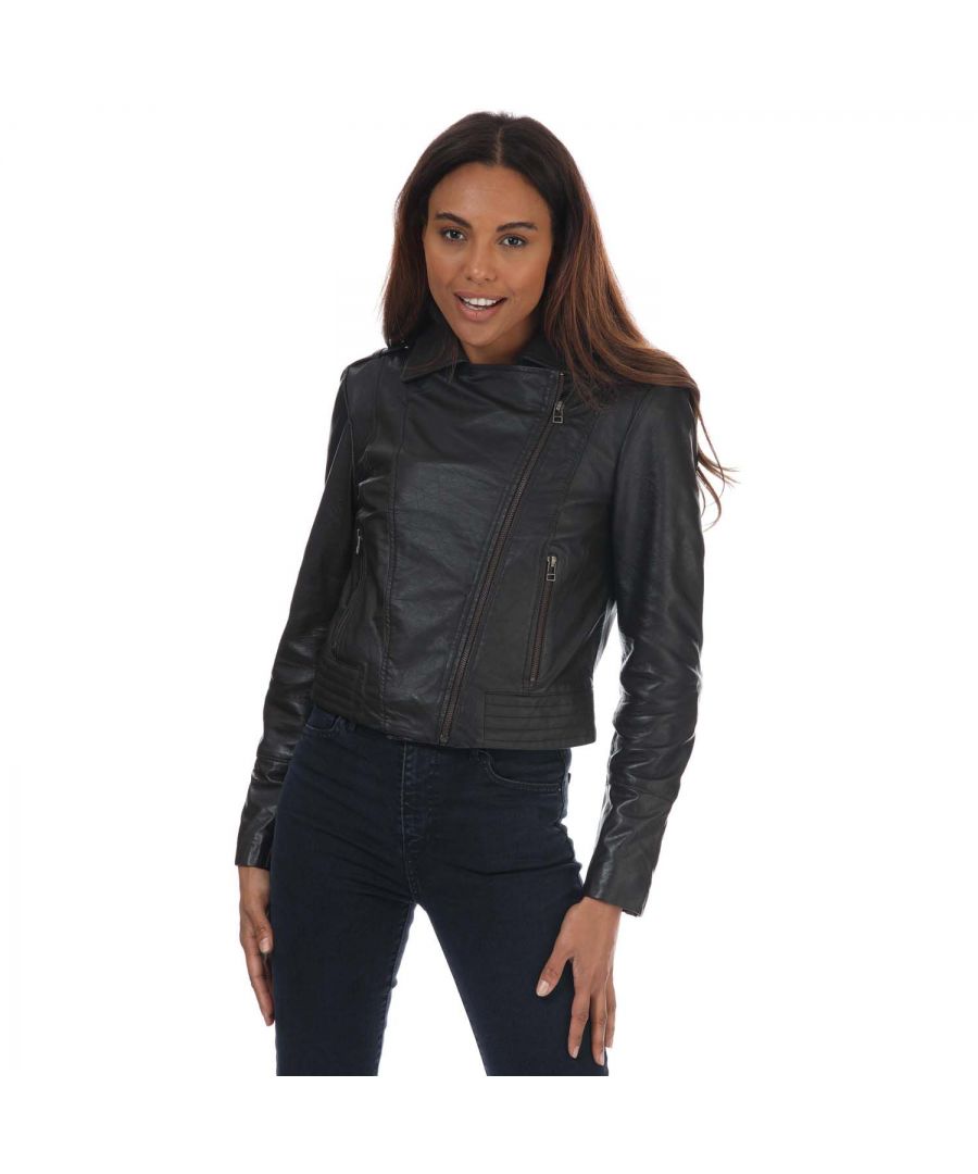 Womens Elle Armin Leather Jacket in brown.- Classic collar with notch lapel.- Long sleeves with zipped cuffs.- Leather zip pulls.- Two lower pockets.- Fully lined.- 100% Leather. Lining: 100% Polyester.- Ref: ARMIN1798