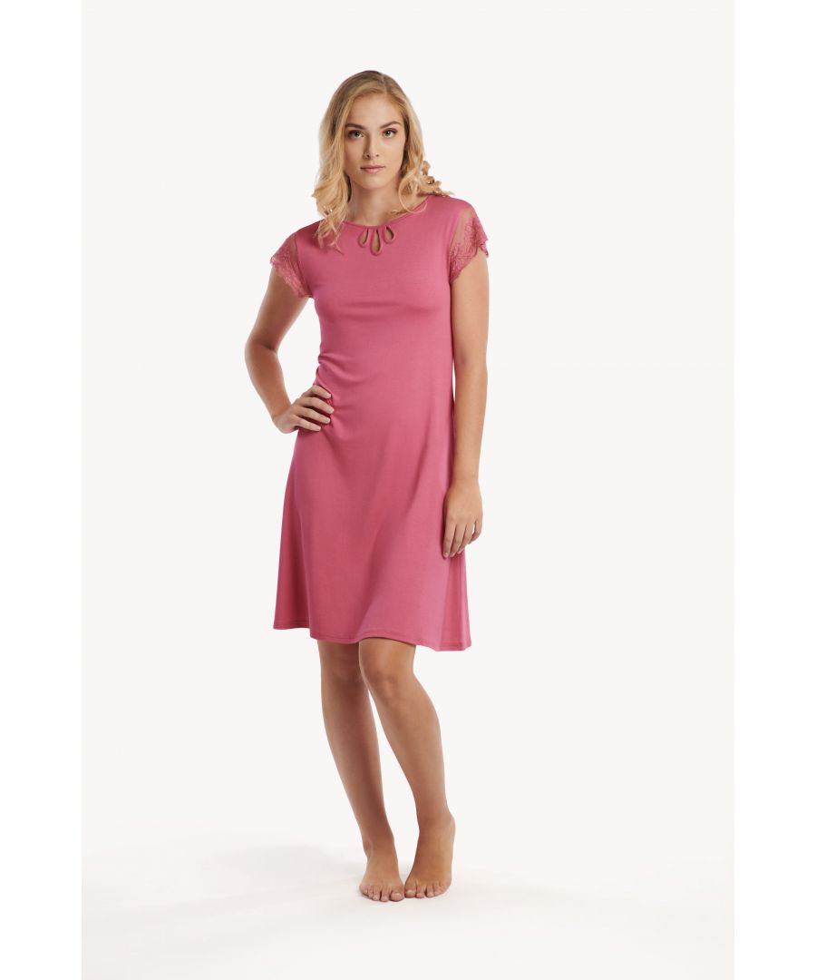 This feminine nightdress from the Lisca ‘Juliette’ range is soft and comfortable for a great nights sleep. Features piping detail at front and sleeves finished with elastic lace.