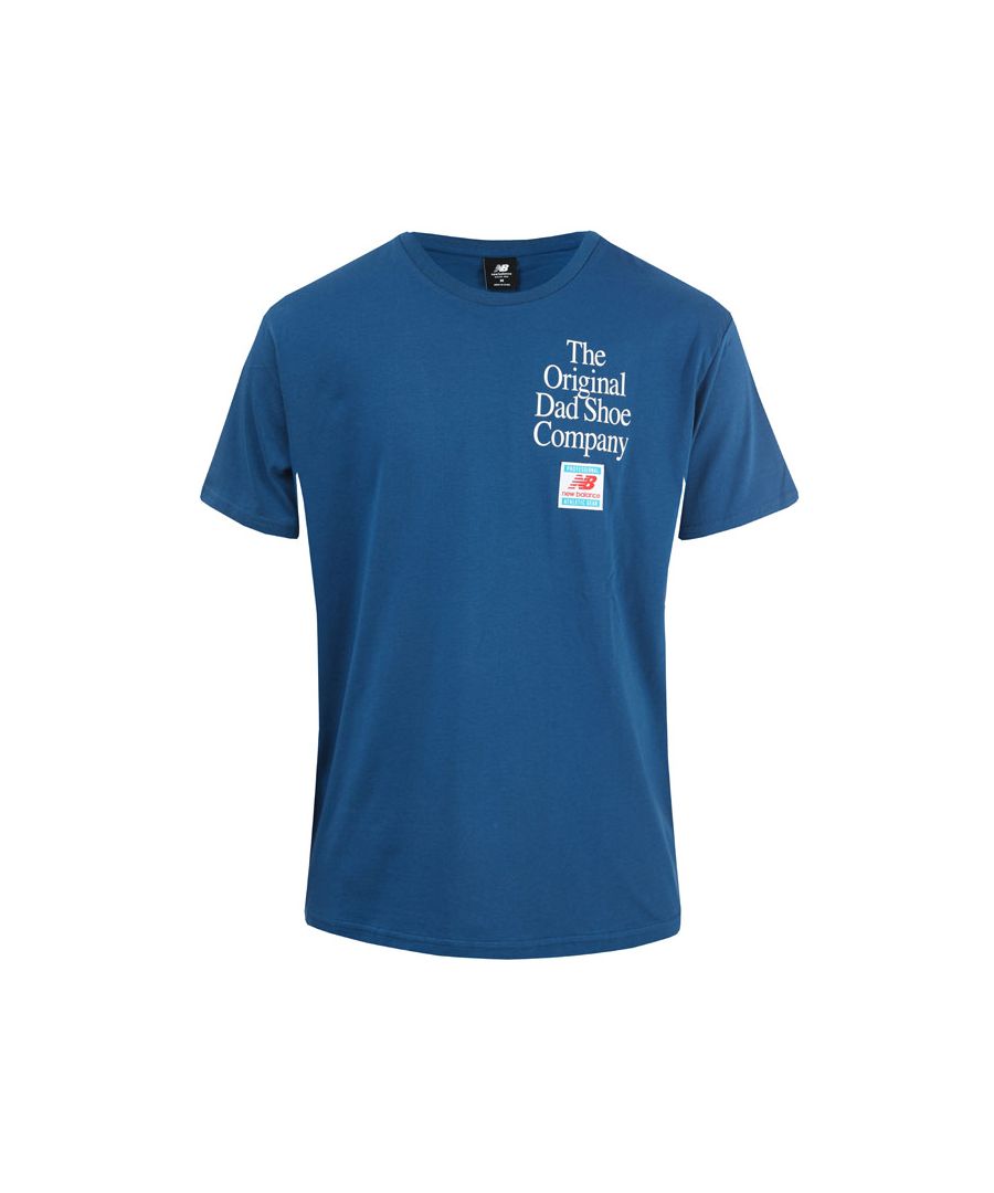 New Balance Essential Dad Pack T-Shirt voor heren, blauw. – Ronde hals. – Korte mouwen. – New Balance-logopatch op de borst. – Historisch geïnspireerd. – Losse pasvorm. – 100% katoen. Machinewasbaar. – Ref: MT11525CNB