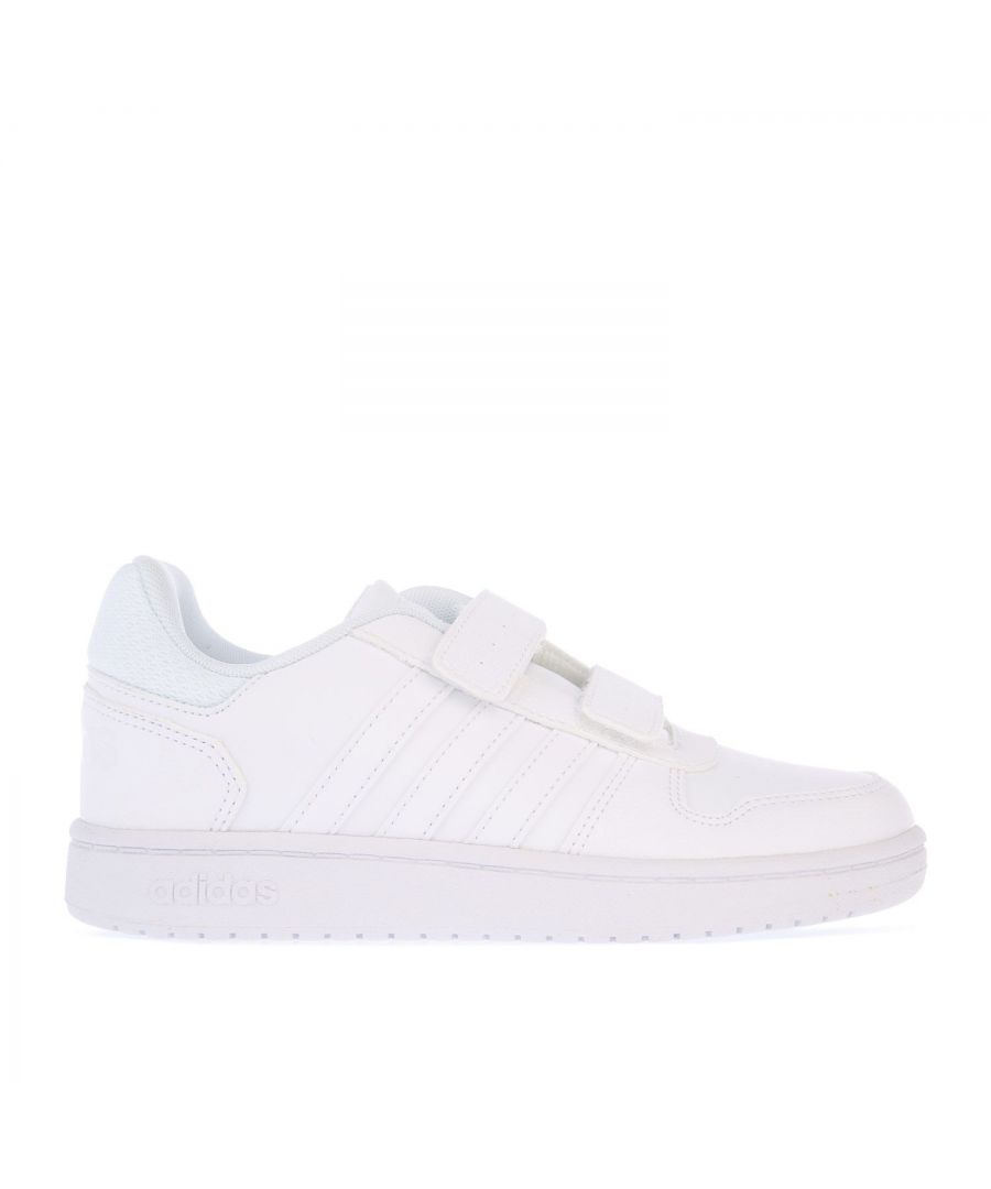 Childrens adidas Hoops 2.0 Trainers in white.- Synthetic leather upper with a mesh collar.- Hook-and-loop closure straps.- Signature 3-Stripes finish the sides.- Regular fit.- Rubber cupsole.- Synthetic upper  Textile lining  Synthetic sole.- Ref: F35895C
