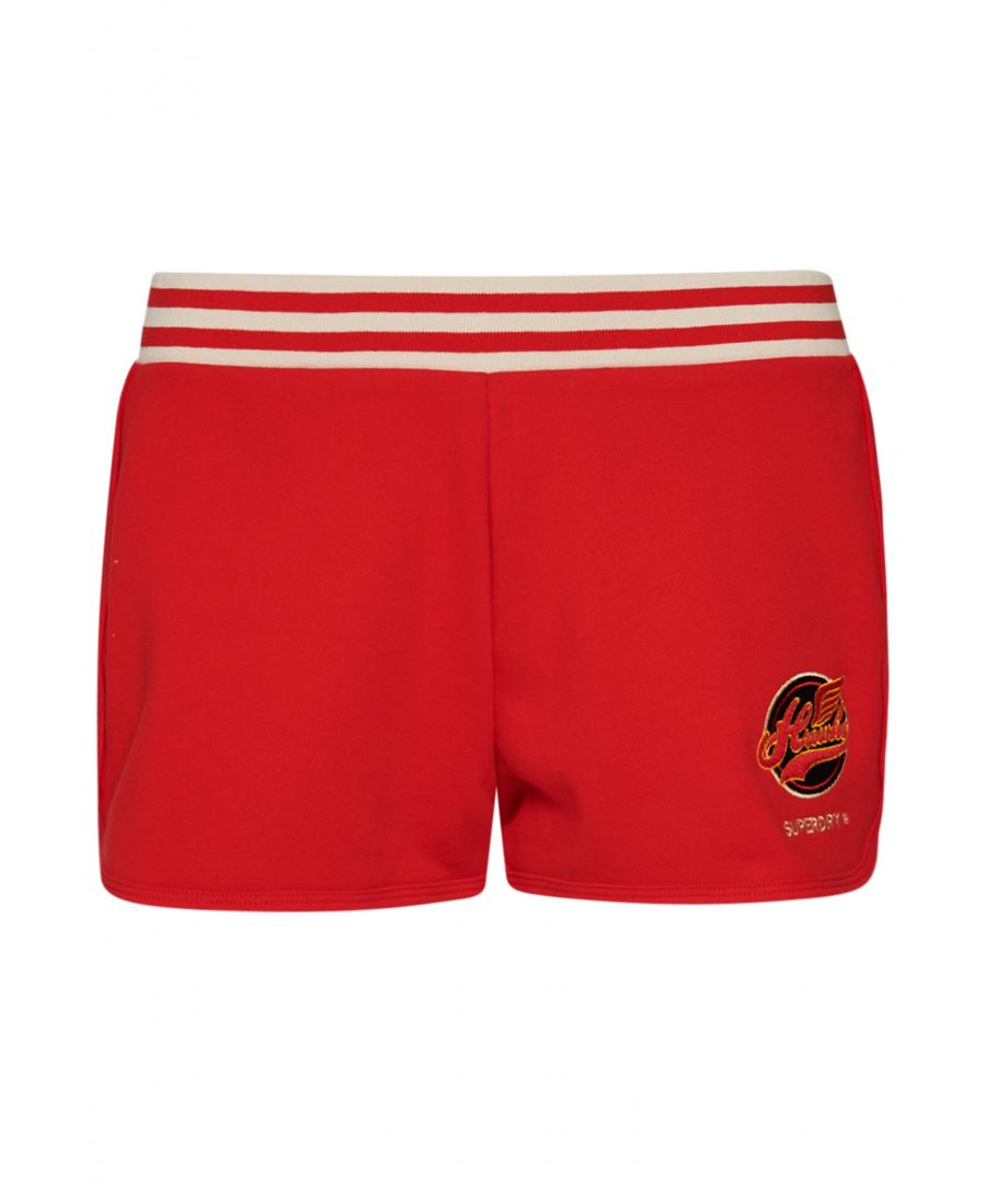 Bring a vintage vibe to those sunny days in these shorts! Inspired by the classic vibes of college life, they offer an old school style that's as unique as it is nostalgic.Slim fit – designed to fit closer to the body for a more tailored lookElasticated, striped waistbandUnbrushed liningEmbroidered Superdry logo