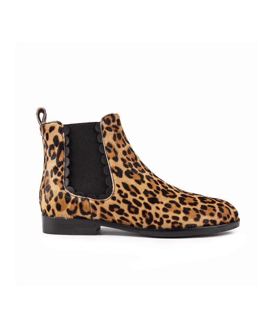 Make A Style Statement Every Time You Hit The Pavement With The Harper Chelsea Boots With A Leopard Printed, Hairy Fur Like Upper. Featuring Luxurious Details And A Branded Insole, These Sleek Women's Boots Will Never Fail To Impress.