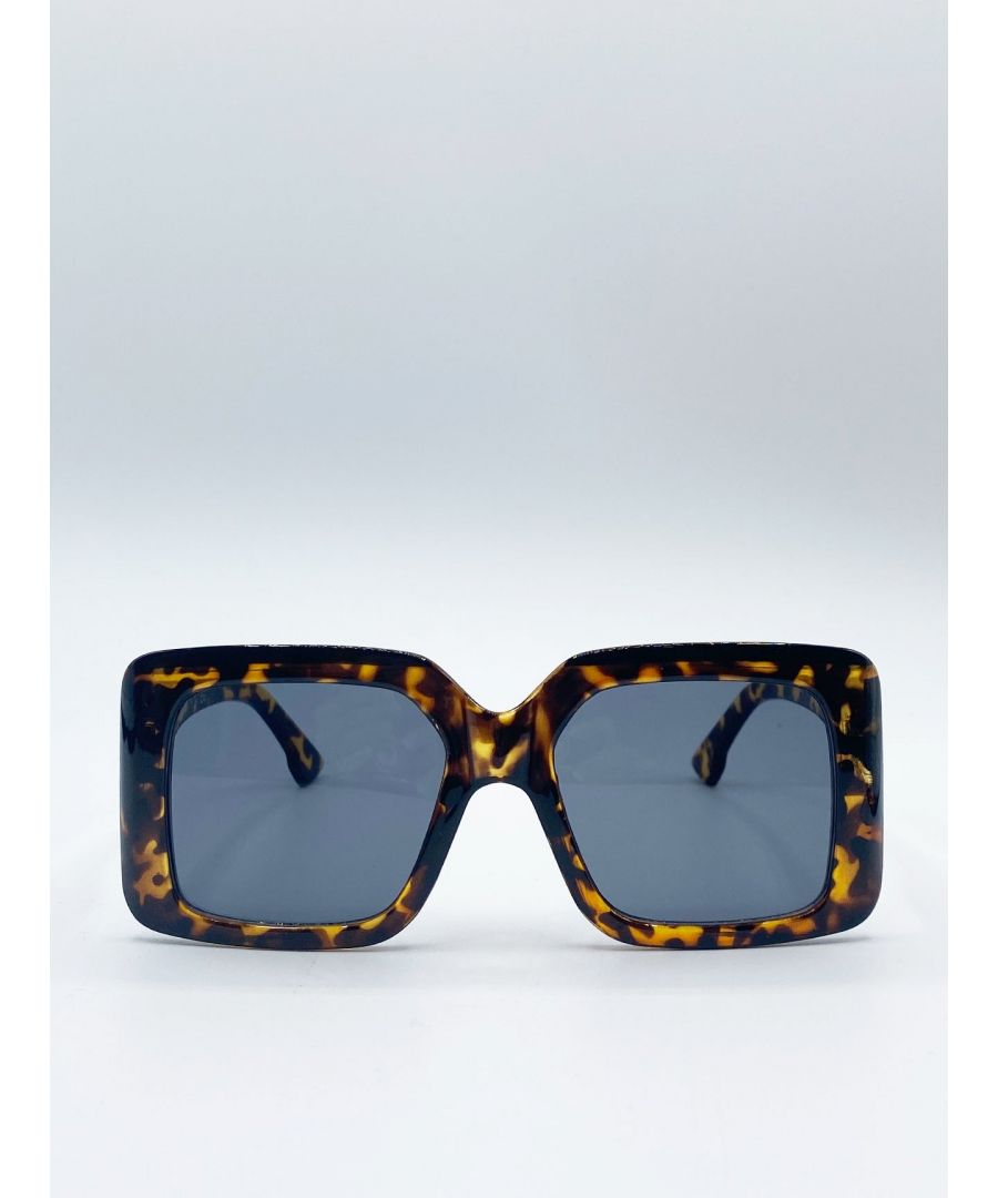 High Fashion Large Square Sunglasses with Tortoise Frame,\n\nLarge Square Sunglasses\nFrame Colour: Tortoise \nLens Colour: Black\n\nFrame Material: Plastic\nOne Size\nFDA Approved\nSku : SGGR004006