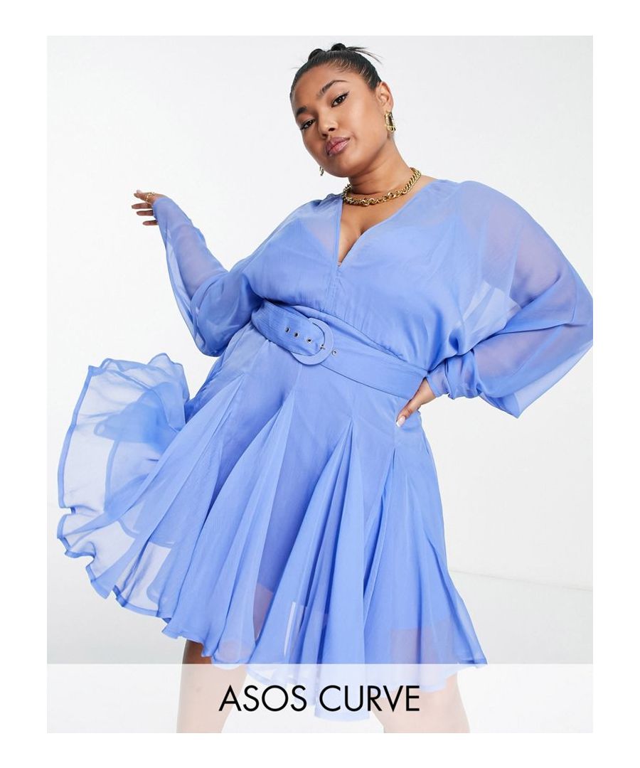 Plus-size dress by ASOS DESIGN All-dressed up V-neck Long sleeves Belted waist Button-keyhole back Regular fit Sold By: Asos