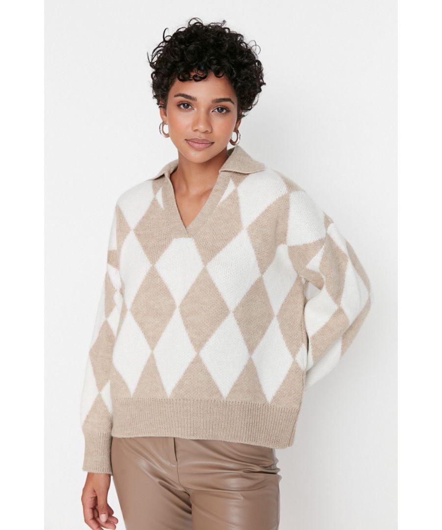 Afmetingen van het model: Hoogte: 1,76 Buste: 81 Taille: 61 Heupen: 91 Het product op de paspop is maat S/36. 78% acryl, 22% polyester, gebreide kleding Kleuren kunnen variëren in studio-opnames vanwege het verschil in licht.