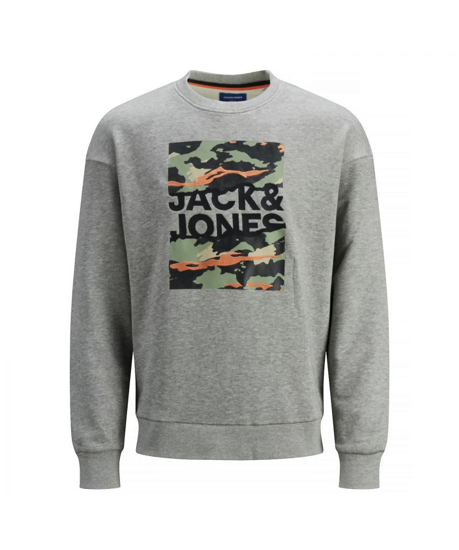 Super comfortable and super easy to combine. This regular-fit sweatshirt by JACK & JONES has a crew neck and is made of pure cotton.\n\nFeatures:\nMen's Sweatshirt\nFastening: Pull-on\nLong Sleeve\nCasual Wear\nComfortable fit\n\nSpecifications:\nMaterial: Cotton\nProduct Code: 12186378\n\nWashing Instruction:\nMachine wash at 30°C\nDo not bleach\nTumble dry on low heat settings\nIron Temp: Iron on medium heat settings\n\nNote: Do not bleach, Dry clean (no trichloroethylene)\n\nPackage Includes: Jack&Jones Men's Jorcameron Sweat Crew Neck Sweatshirt (Light Grey Melange), Select Your Size