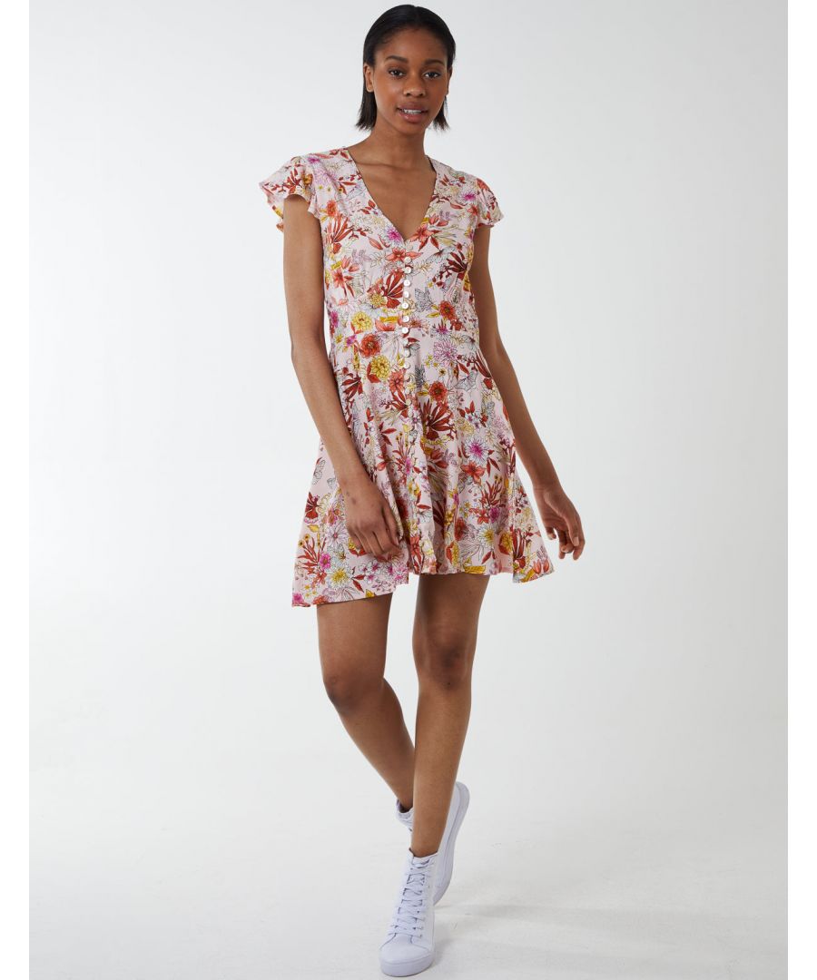 Go for the summer look in this bold and vibrant fashion design dress. Featuring a gorgeous v-neckline and button through front. Finish off the look with wedges for the perfect getaway.100% Viscose Made in IndiaMachine washable V necklineShort sleeveFront ButtonsApprox length 83 cmModels height: 5,€™8.5