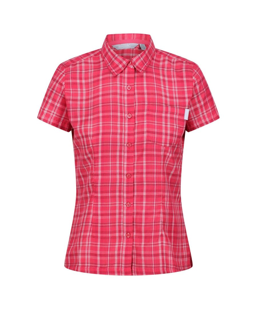 85% Polyester, 15% Viscose. Design: Checked. Pockets: 1 Chest Pocket. Fastening: Button-Down. Neckline: Collared. Sleeve-Type: Short-Sleeved. Branded Tab, Tearaway Label. Fabric Technology: Hardwearing, Moisture Wicking, Quick Dry.