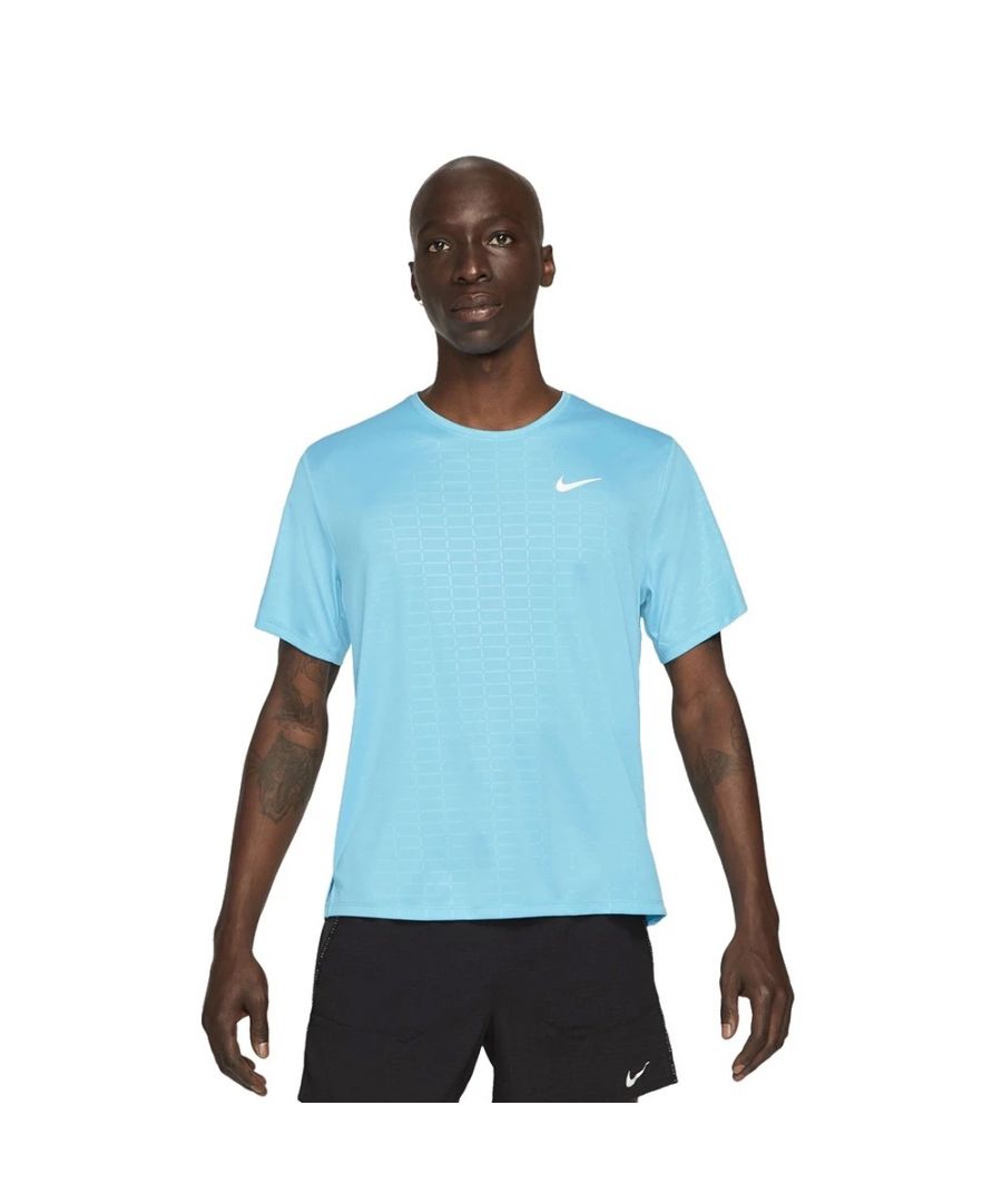 Whatever the distance keep comfy in this men's Run Division Miler T Shirt from Nike. In a Chlorine Blue Colorway, this standard fit tee is made from lightweight soft knit fabric with a grid design that uses insights from Nike's Advanced Running Concepts team. It has Dri-FIT tech to which away sweat and features a crew neckline and short sleeves. Offering UVA and UVB protection from the sun, this running tee is finished with reflective detailing and the iconic Swoosh logo to the chest.