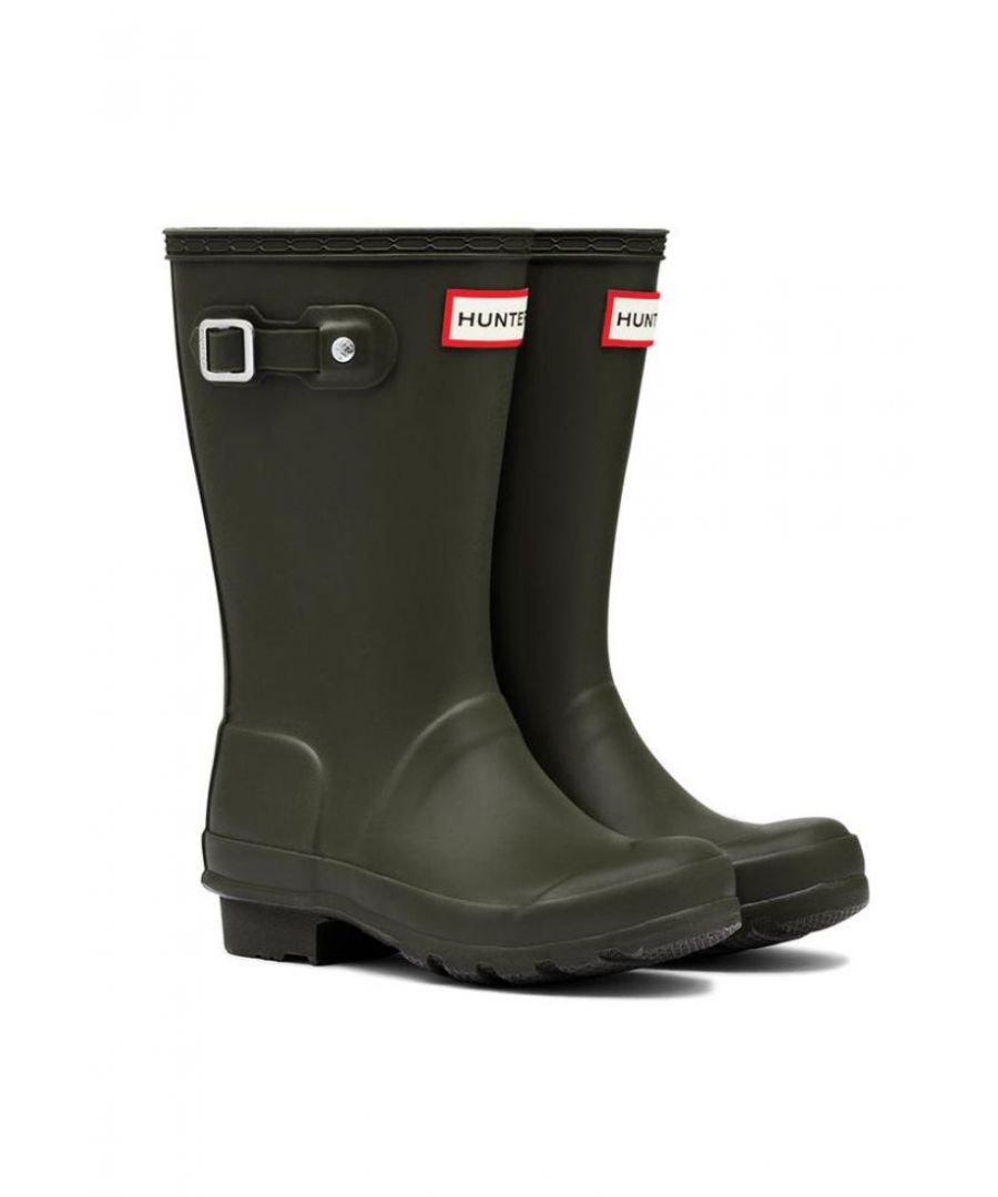 A mini version of the iconic Original Tall Boot, the Original Kids Wellington is a dream for junior explorers. This classic waterproof boot is handcrafted from natural rubber. Designed for adventures, our specialised kids wellies are highly resistant to wear and abrasion with a polyester lining for comfort. Reflective patches and the Hunter Original tread offer added safety so you can be confident letting them take on the elements whatever the weather.\n\nWe recommend that all Hunter boots be worn with socks to protect the wearer's skin from contact with rubber.\n\n \n\nWaterproof\nHandcrafted\nPolyester lining\nRubber outsole with Hunter Original tread pattern\nReflective patches for increased visibility\nCrafted from natural vulcanised rubber with matte finish