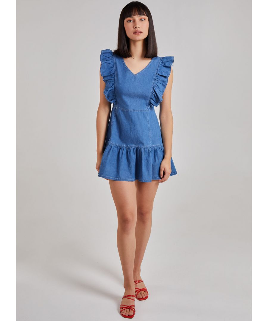Invest in a new staple denim dress this season.75% Cotton15% Elastane10% PolyesterMachine WashableModel wearing size 8Model height:Â 5â€™9â€cm /Â 175cmMade in China