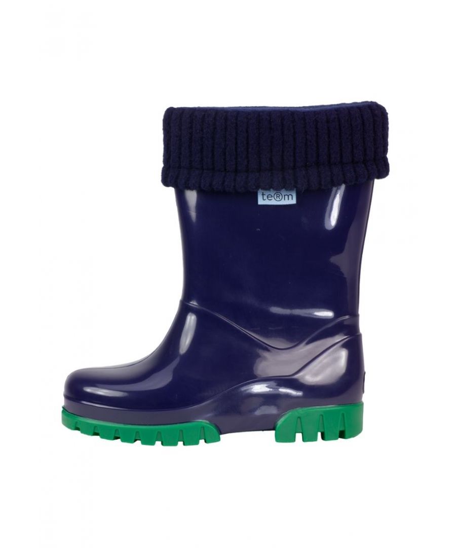 Quality Roll Top Welly Designed to last the seasons, this bright welly has a removable warm sock ideal for Autumn or Winter days, which can be simply removed for the Summer months.  Available in a range of colours\n\n. Durable PVC, keeping those young feet safe\n\n. High visibility reflective back strip, ideal for those evening walks\n\n. Grippy Base, preventing those unnecessarily slips