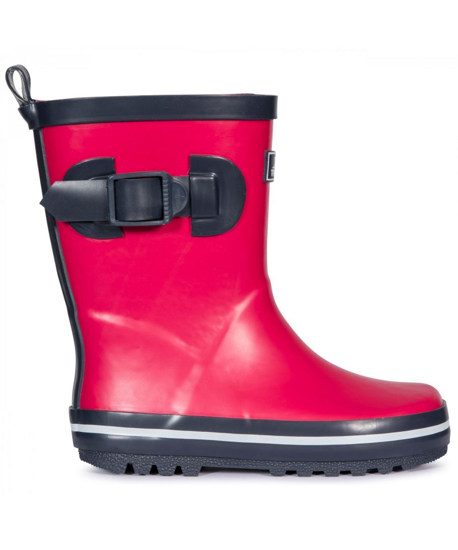 Kids welly boot. Waterproof. Outer Material: 100% Rubber. Inner Material: 100% Textile. Sole: 100% Gum Rubber. Trumpet is a unisex kids wellington boot made from robust and fully waterproof rubber with a rugged grip. Perfect for wet walks to school, or soggy british summer holidays.