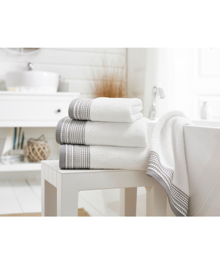Zerotwist towels are spun with teeth cutting into the yarns to make it thicker and increase the absorbeny of the cotton.