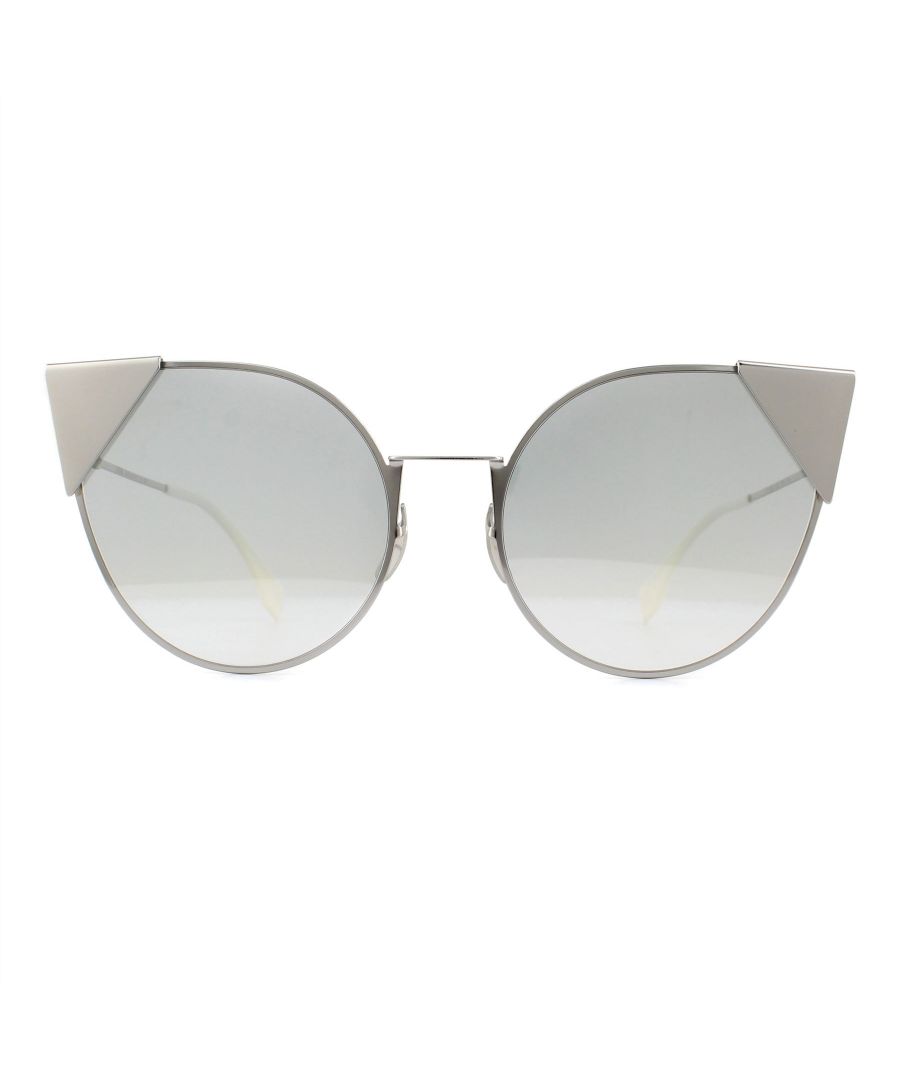 Fendi Sunglasses 0190/S 010 IC Palladium and White Grey Gradient Mirror are a gorgeous cat eye frame with a real retro vibe that will excite and amuse at the same time. The corner cat eye pieces are give a truly unique style which has proven to be very popular.
