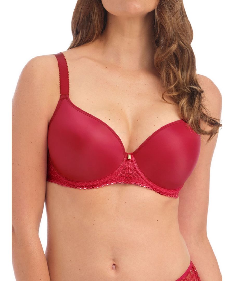 The perfect everyday bra! This Fantasie Ann-Marie T-Shirt bra offers support and comfort with smooth, underwired padded cups. Complete with a 2 row hook and eye fastening and fully adjustable straps.