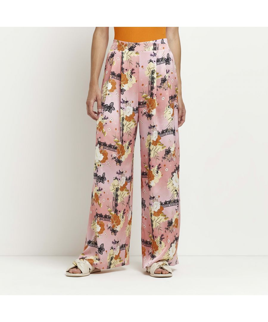 > Brand: River Island> Department: Women> Material: Polyester> Material Composition: 100% Polyester> Type: Trousers> Style: Harem> Size Type: Regular> Fit: Regular> Occasion: Casual> Season: AW22> Pattern: Floral> Leg Style: Wide-Leg> Rise: Mid (8.5-10.5 in)> Front Type: Pleated
