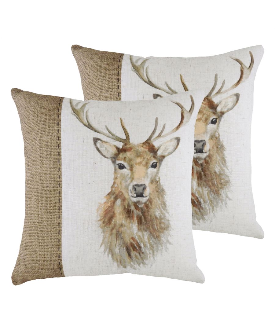 Add an element of the countryside to your interior with this hand-painted watercolour design of a countryside animal. The printed Hessian addition will add that perfect contemporary touch to your décor.