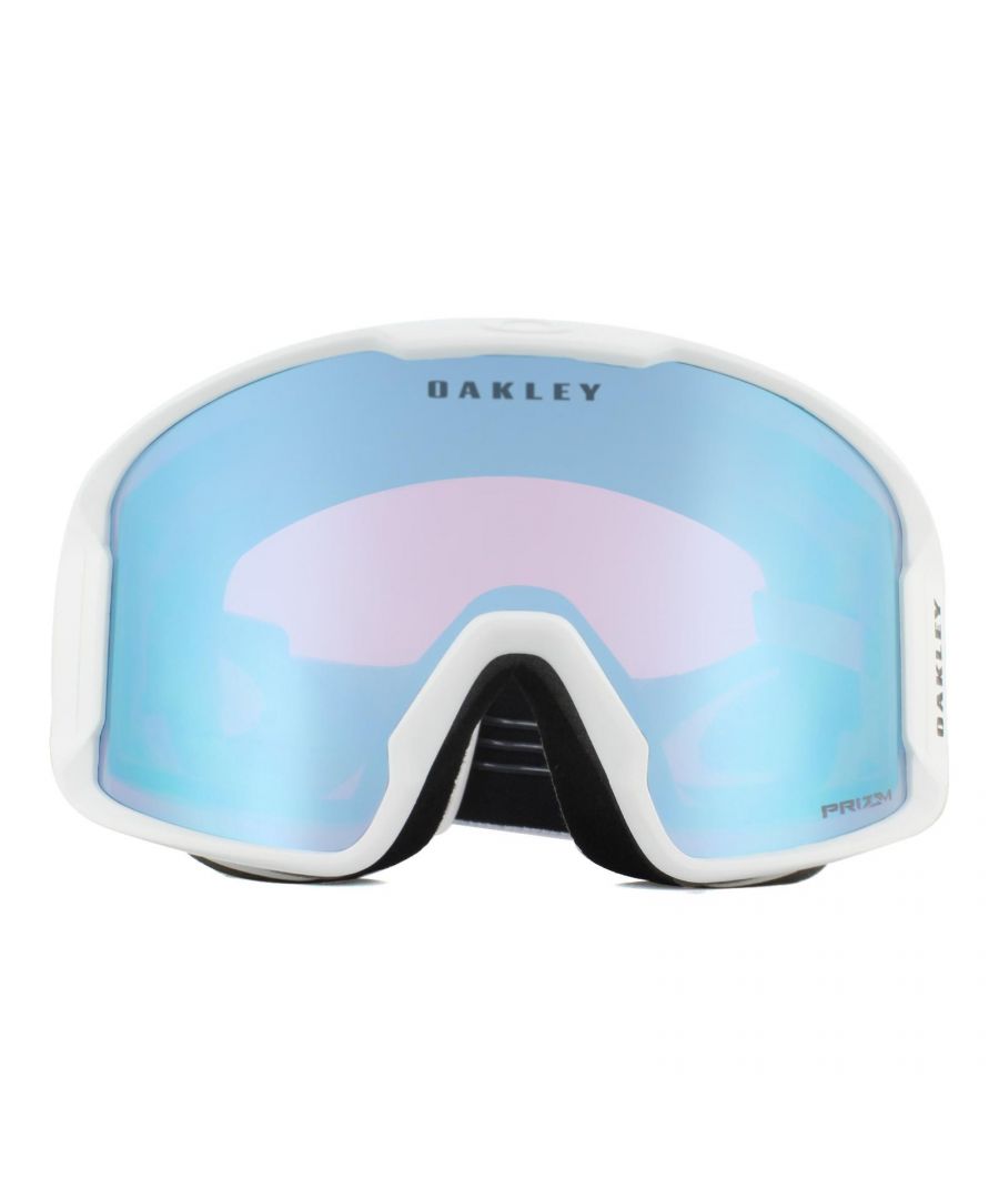 Oakley Ski Goggles Line Miner OO7070-73 Matte White Prizm Snow Sapphire Iridium were designed to give extended peripherals views buy pulling the goggle closer to the face than other models which gives awesome downward and side to side views. The frame features discreet notches to allow for most prescription eyewear to still be worn. Triple-layer face foam adds wind protection and is removable as is the strap.