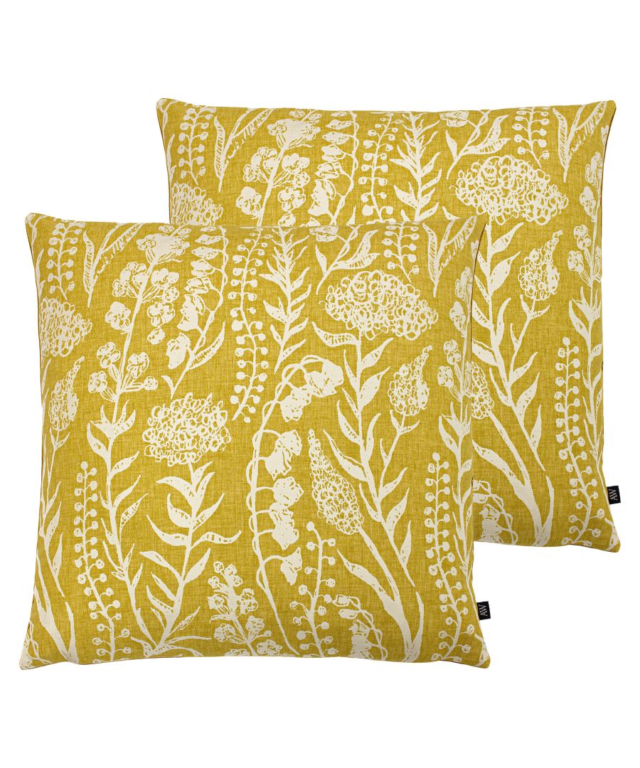 Turi uses matte yarns to help create an intricately detailed jacquard. This charming design wonderfully captures a scandi feel and creates a stylish living space. Complete with a plain reverse in soft velvet feel fabric, this cushion is perfect to compliment an array of textures and tones.